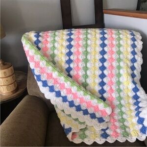 Vintage Handmade Starburst Stitch Grannycore Pastel Afghan Blanket Throw